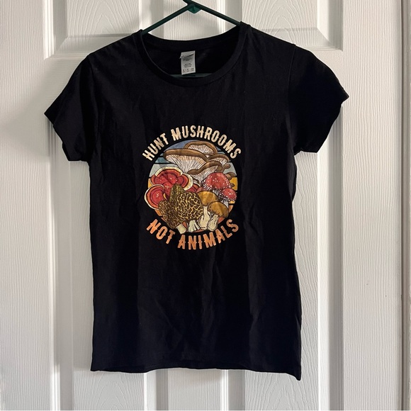 Hunt Mushrooms Not Animals shirt - Picture 1 of 4